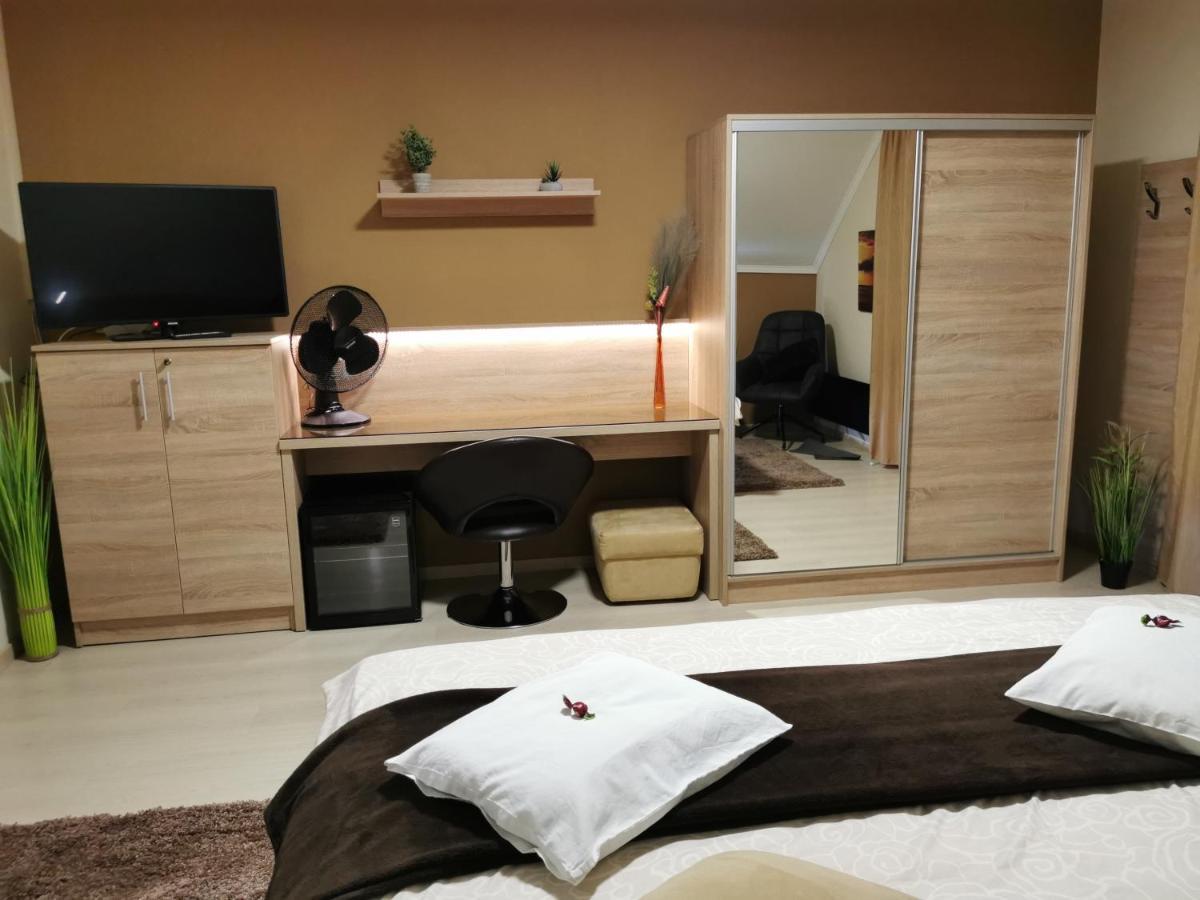Csabai Vendeghaz Hotel Bük Buitenkant foto